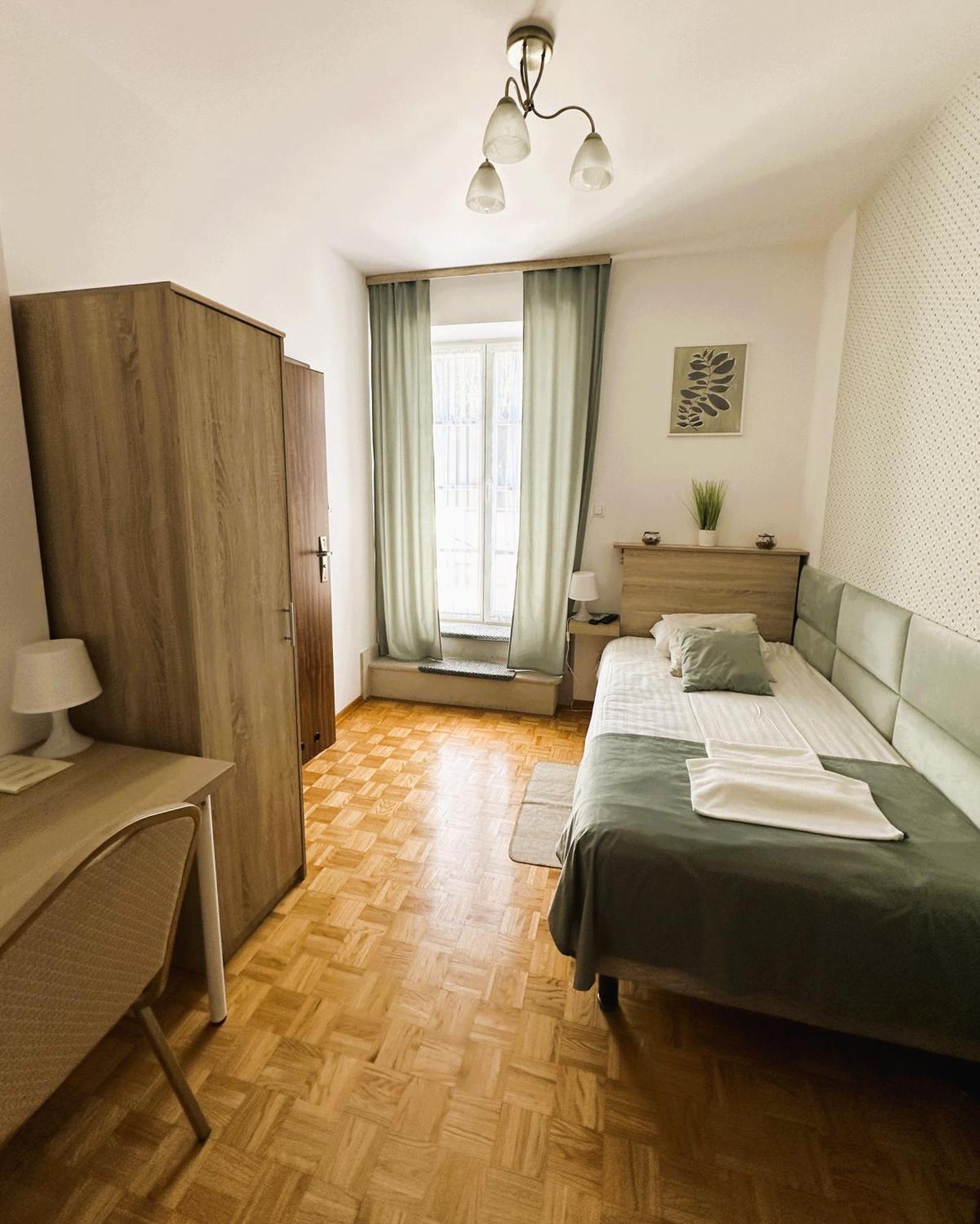 Palac Kobylin Exteriér fotografie